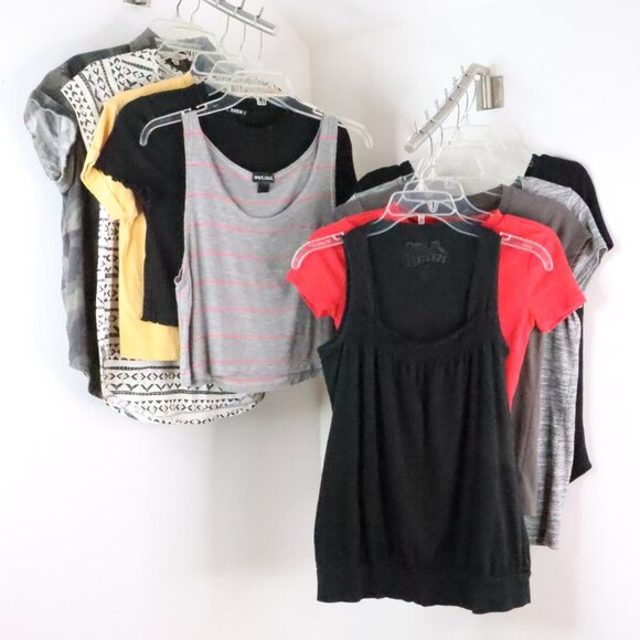 10pc Mixed Variety Juniors S/M Indie Emo Punk Casual Loungewear Top Bundle Lot - Picture 1 of 11